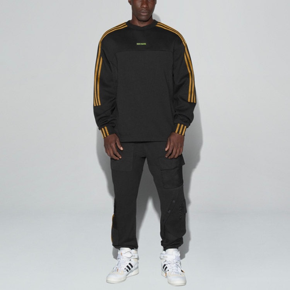 IVY PARK x Adidas track set size small - Picture 6 of 7